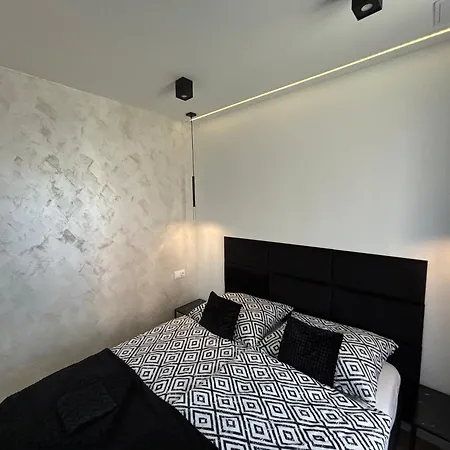 Belvarosi Lux Apartman 2 Vasarosnameny Exterior photo